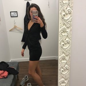 BLACK LONG SLEEVE DRESS
